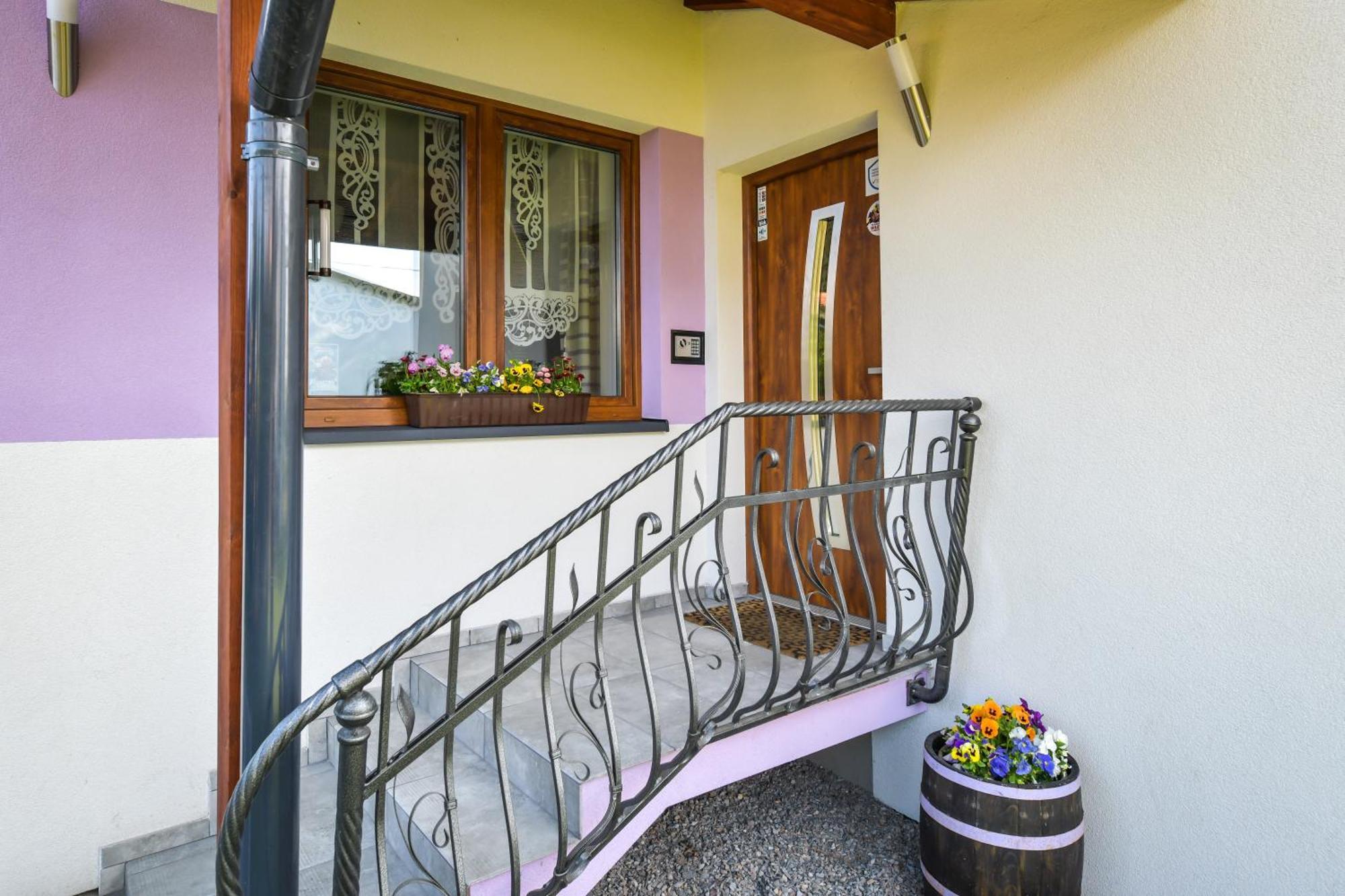 Lawendowy Przeciszow Apartment Zator